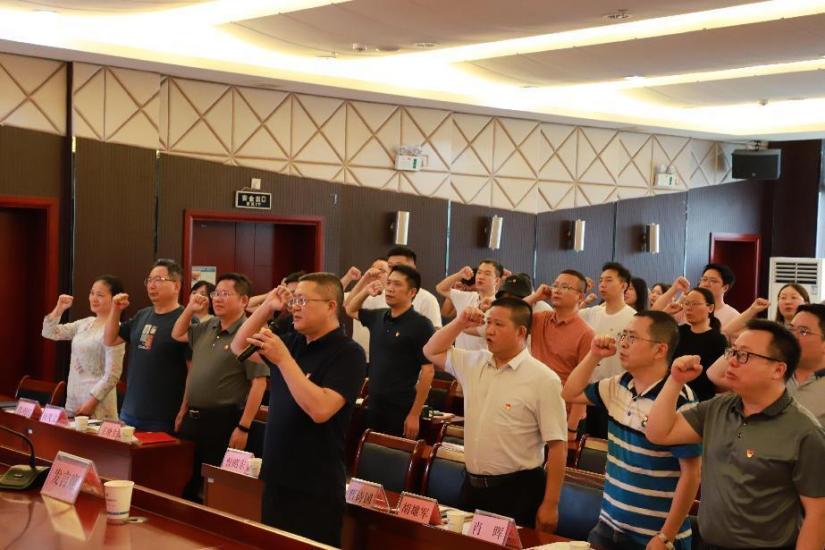 弘扬建党精神  凝聚奋进力量